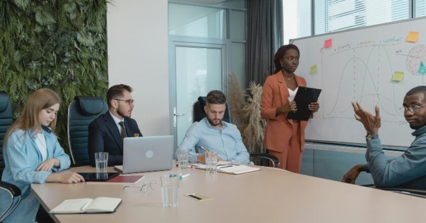 Business Tech Tools Every Entrepreneur Should Use in 2025